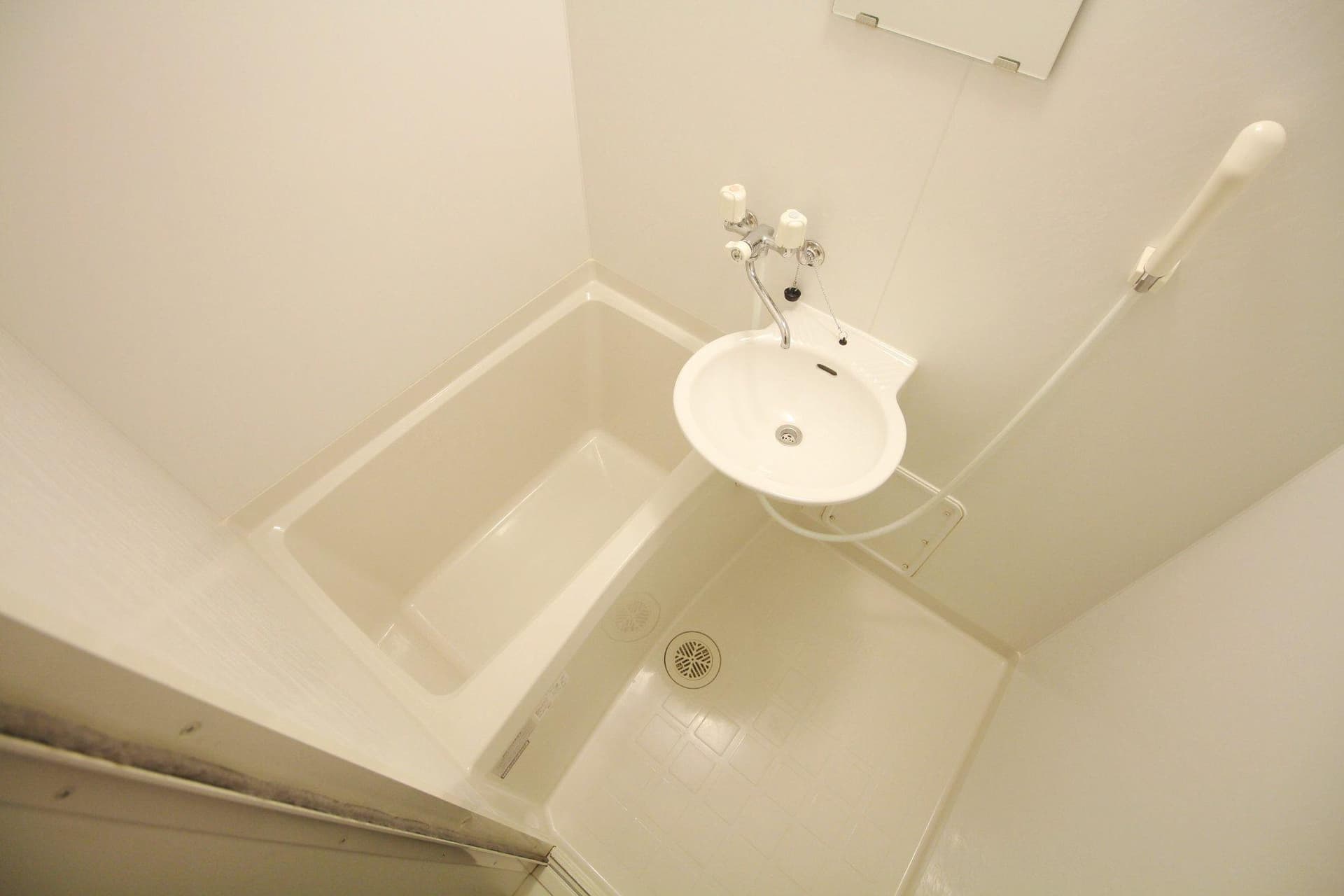 Room image 14