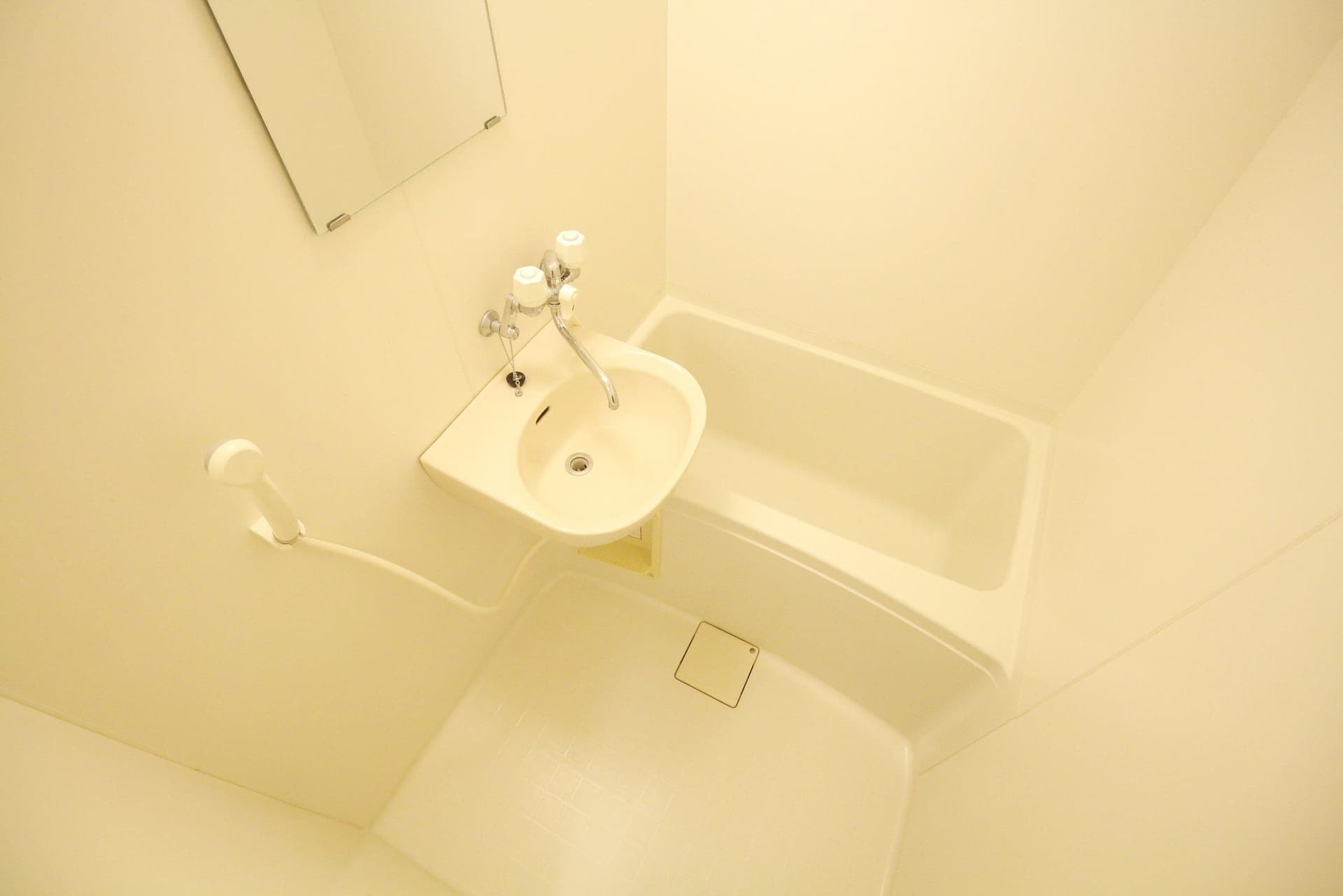 Room image 10