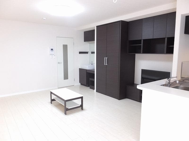Preview interior of LEONEXT Yacho no Mori
