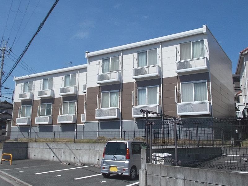 Main exterior of leopalace SHOW