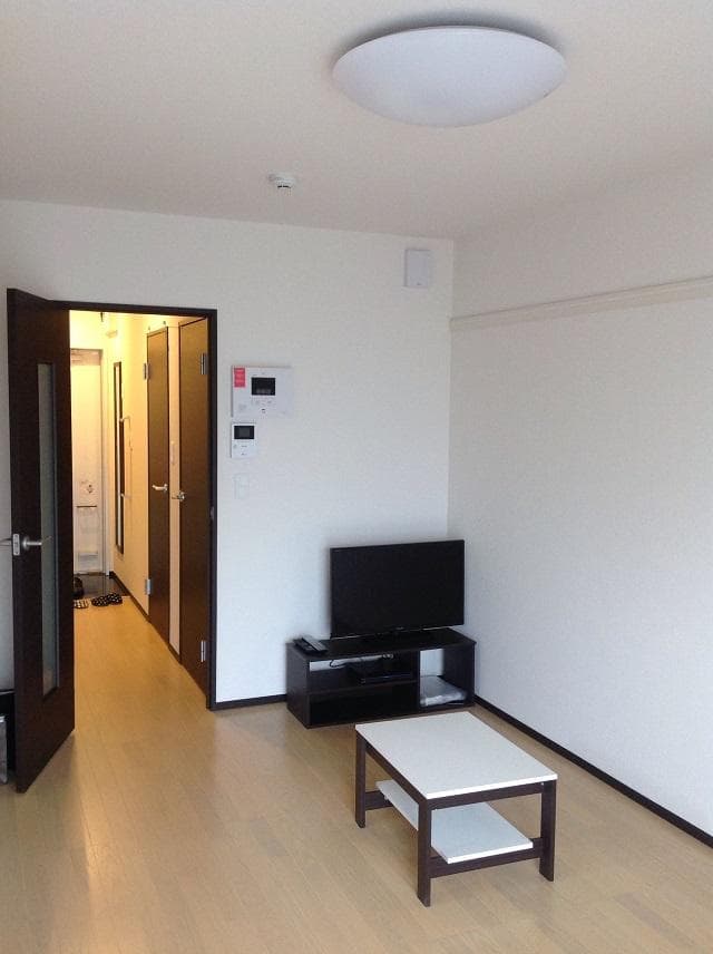 Room image 10