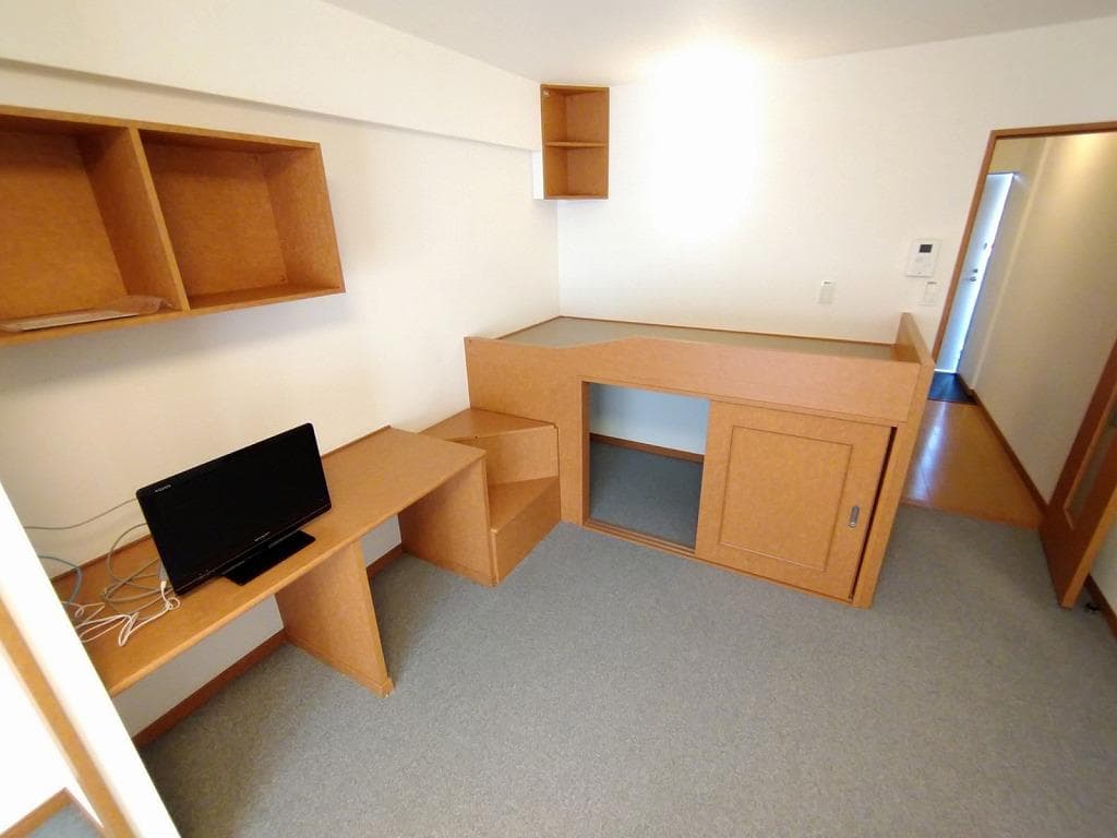 Room image 11
