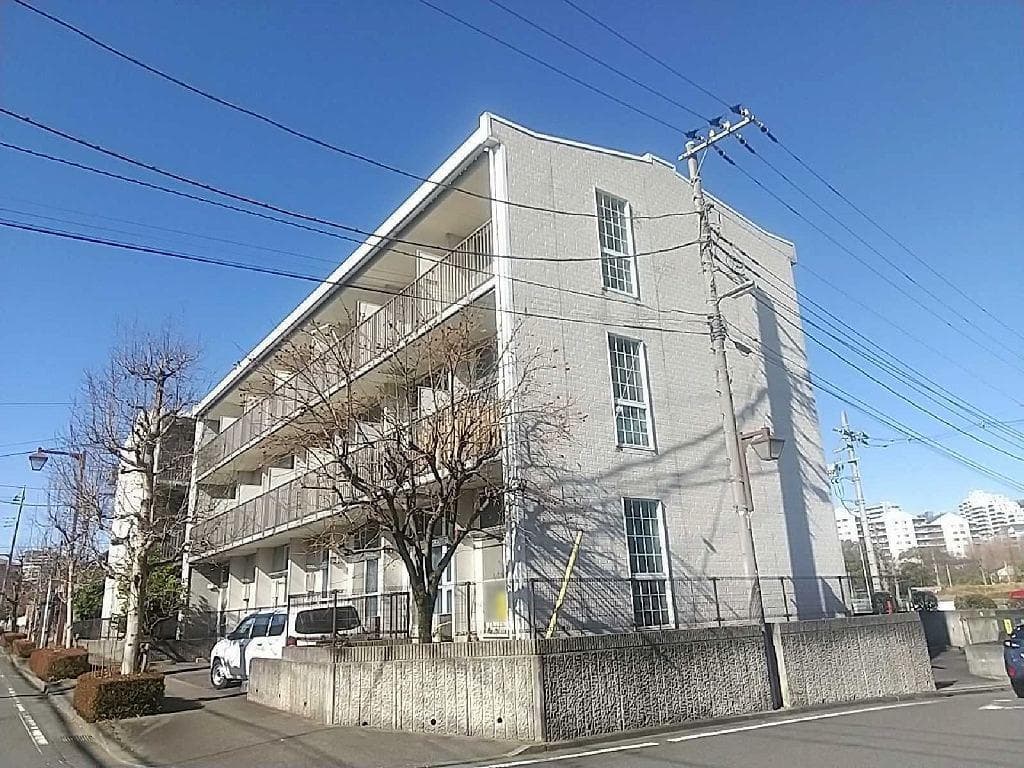 Main exterior of leopalace Villeneuve