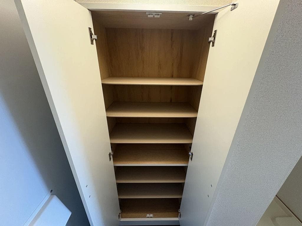 Room image 13