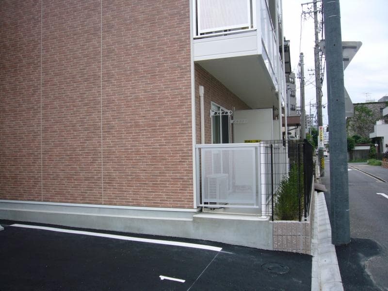 Room image 10
