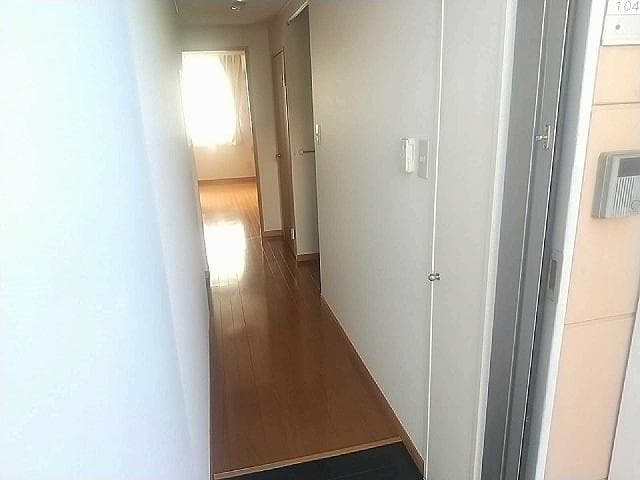 Room image 14