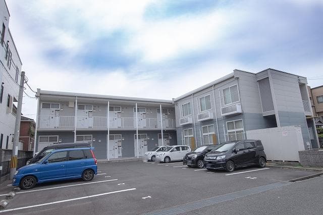 Main exterior of leopalace Sakaguchi