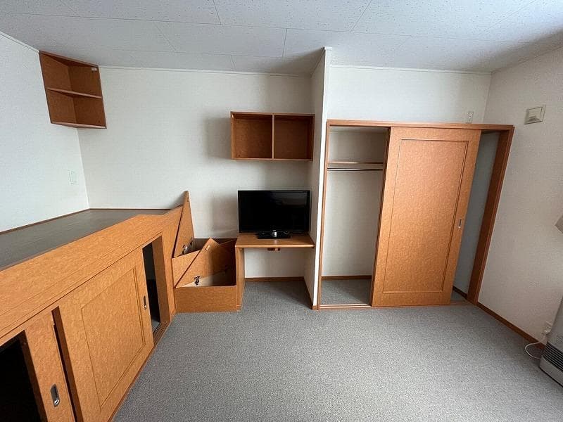 Room image 11