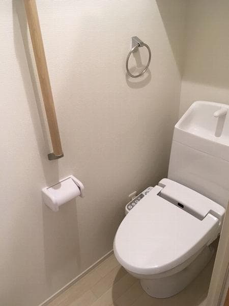 Room image 8