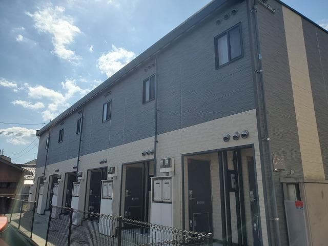 Main exterior of leopalace Harusaki