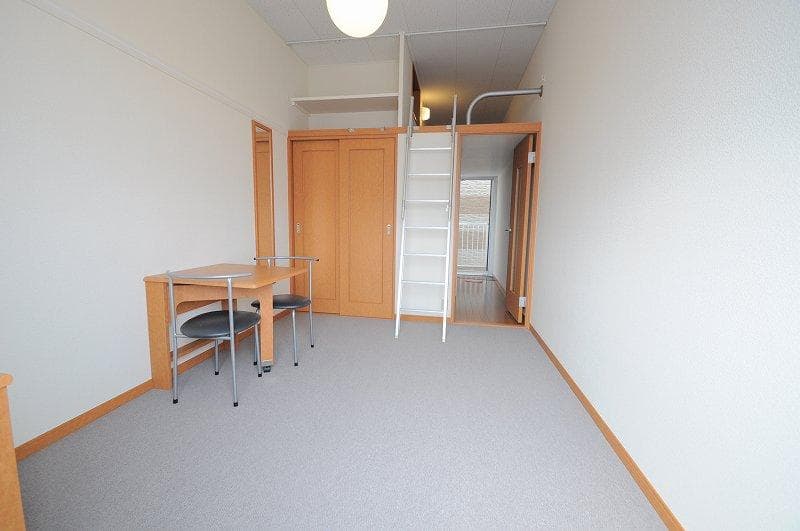 Preview interior of leopalace Nojima