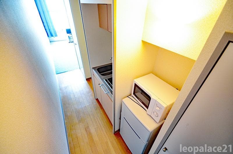 Room image 11