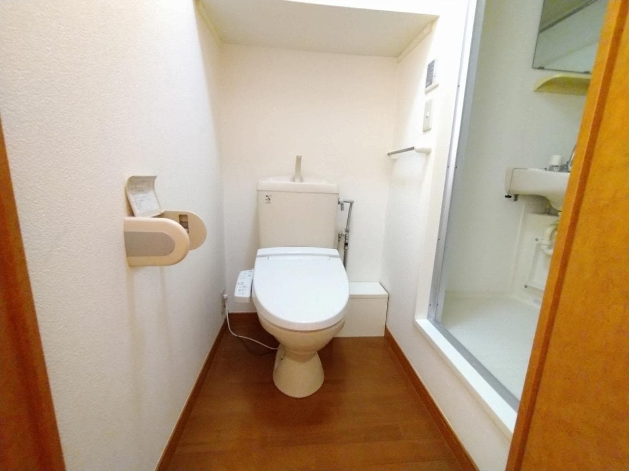 Room image 9