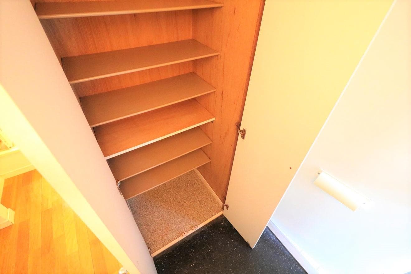 Room image 13