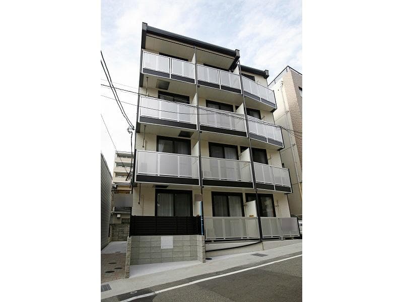 Main exterior of leopalace Togagawa