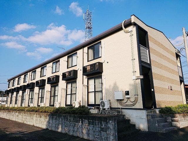 Main exterior of leopalace Himawari