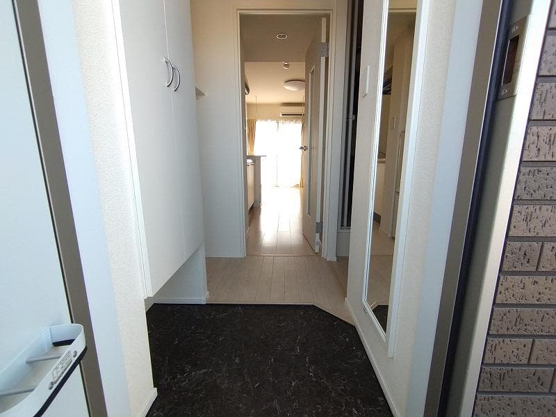 Room image 13