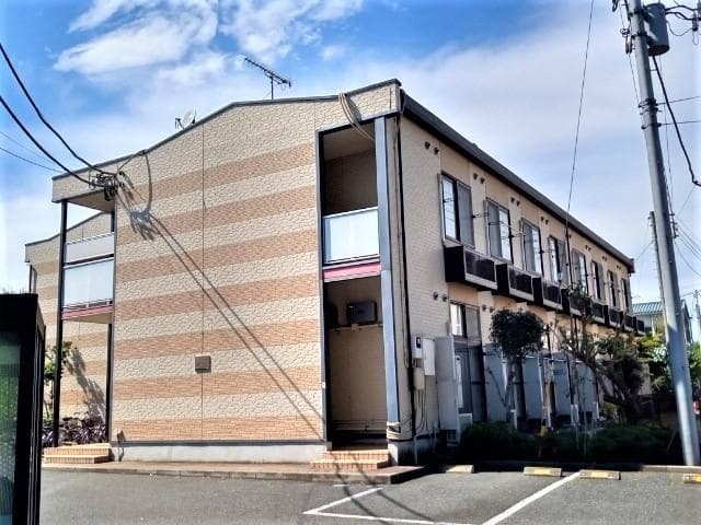 Main exterior of leopalace Kaede