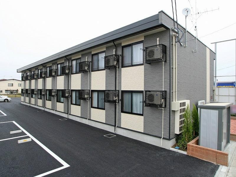 Main exterior of leopalace Drachma no Sato