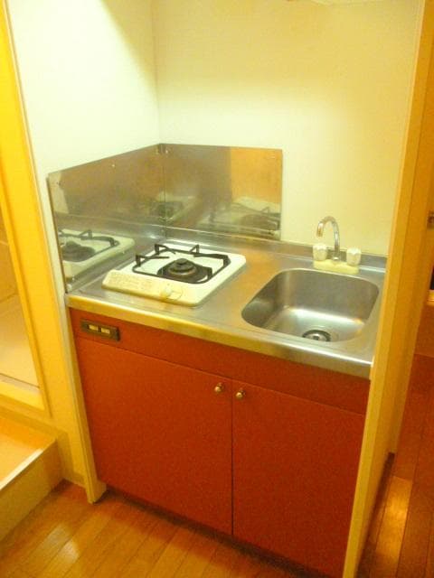 Room image 12