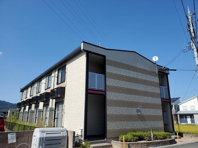 Main exterior of leopalace Premier