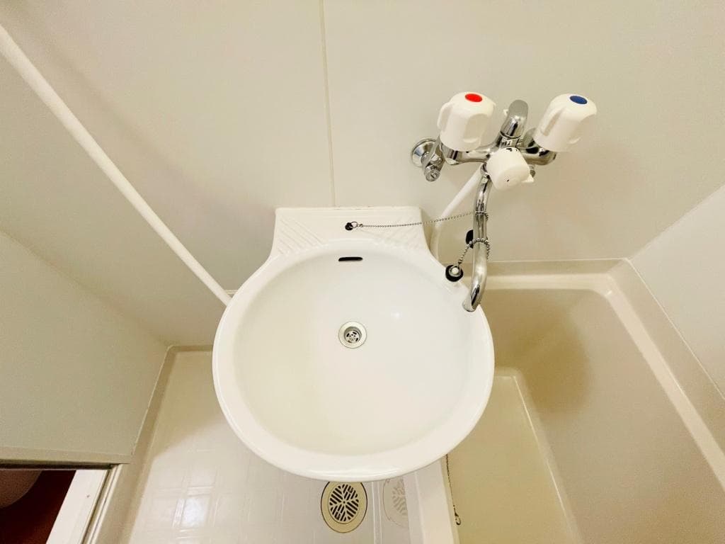 Room image 11