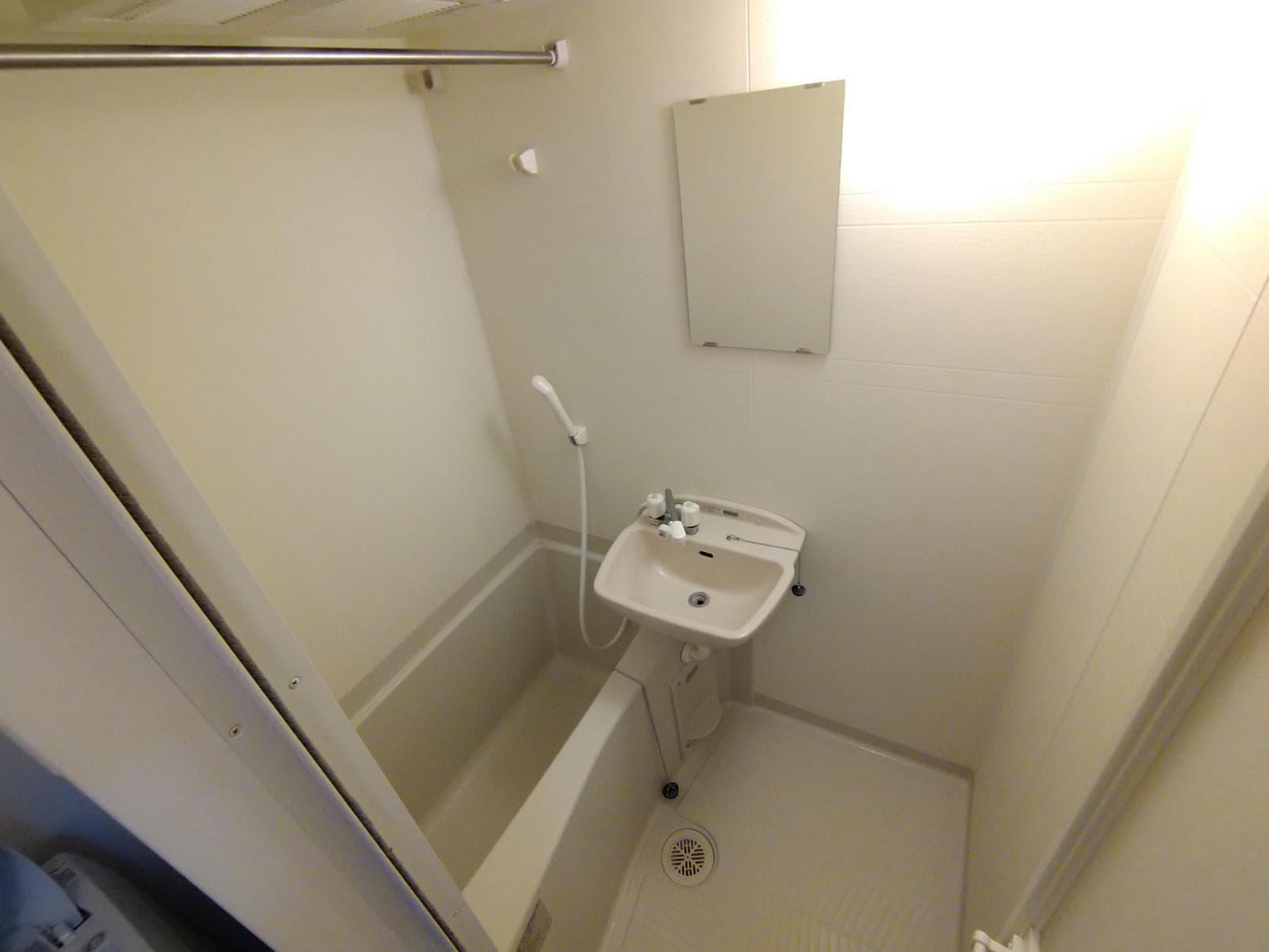 Room image 8