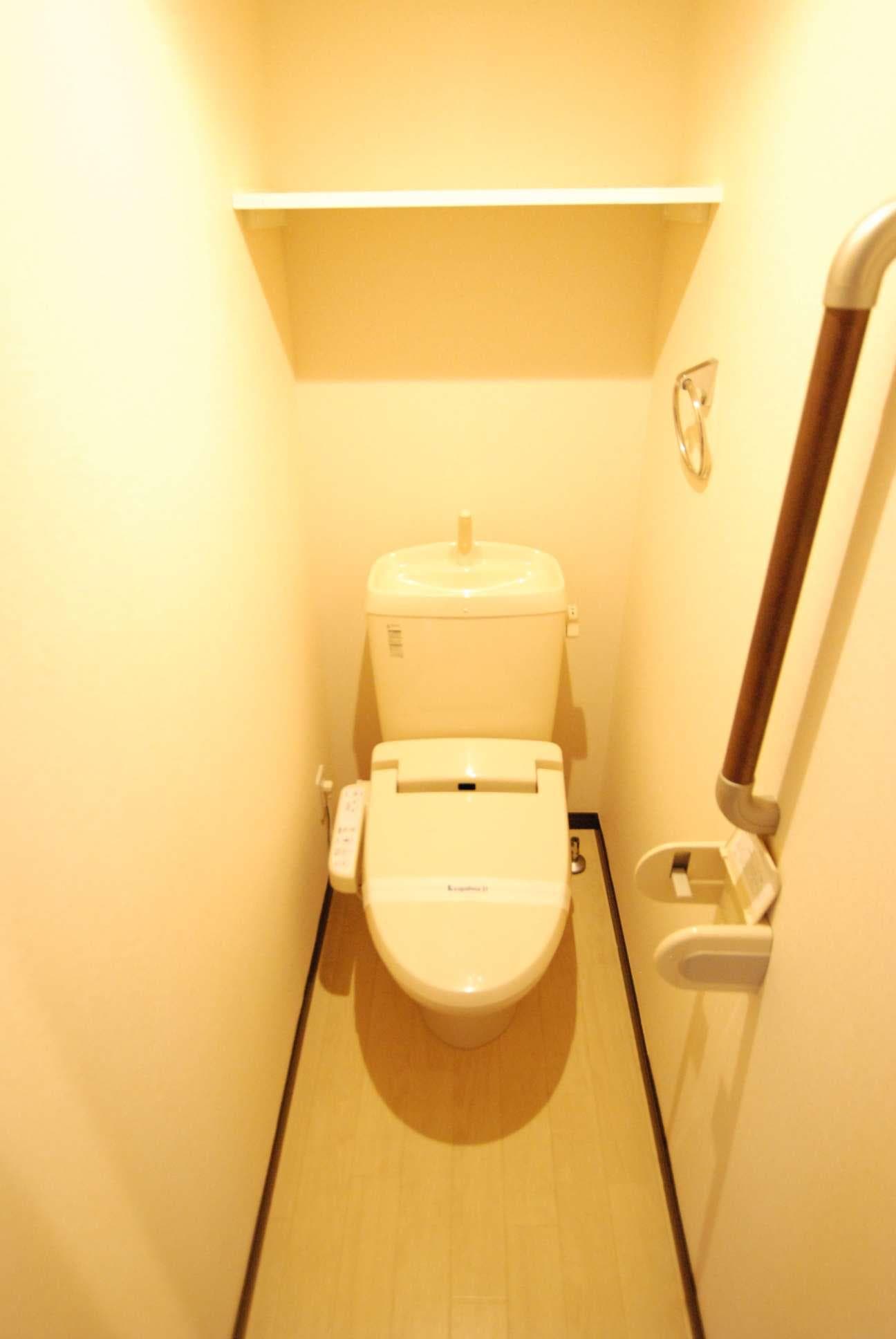 Room image 12
