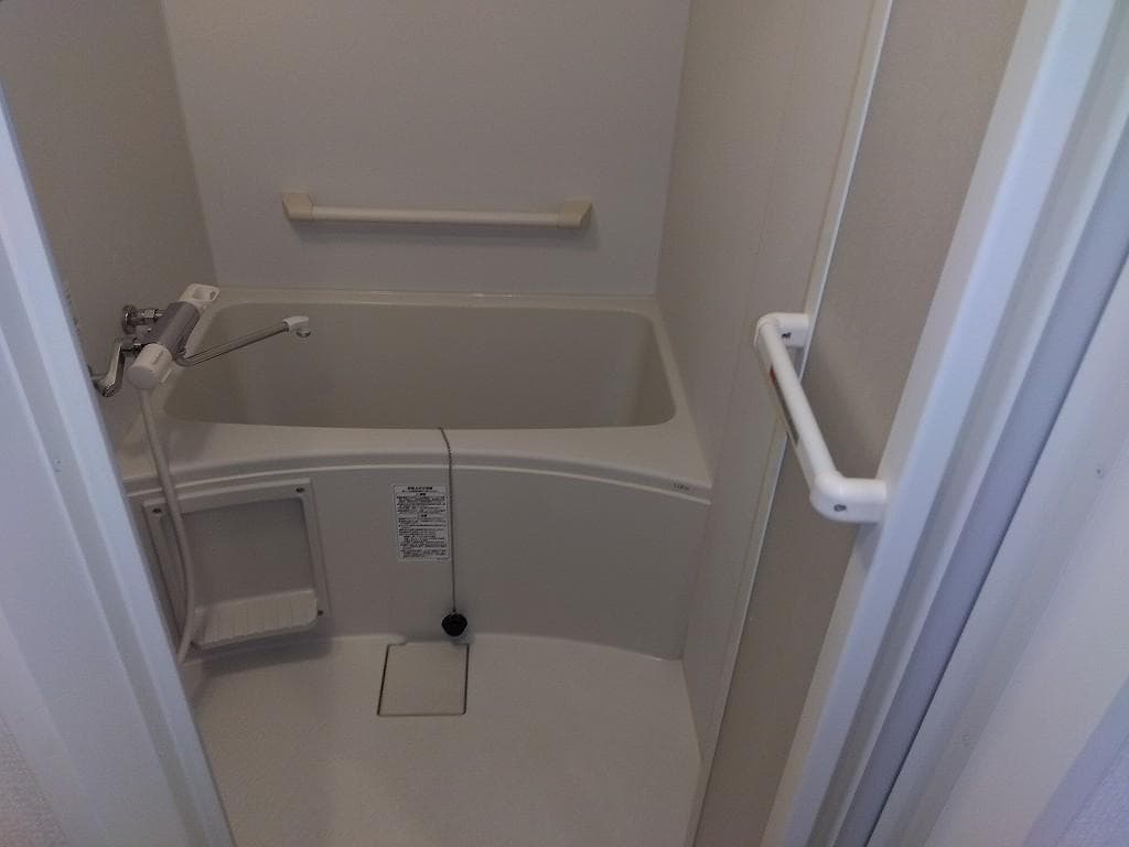 Room image 8