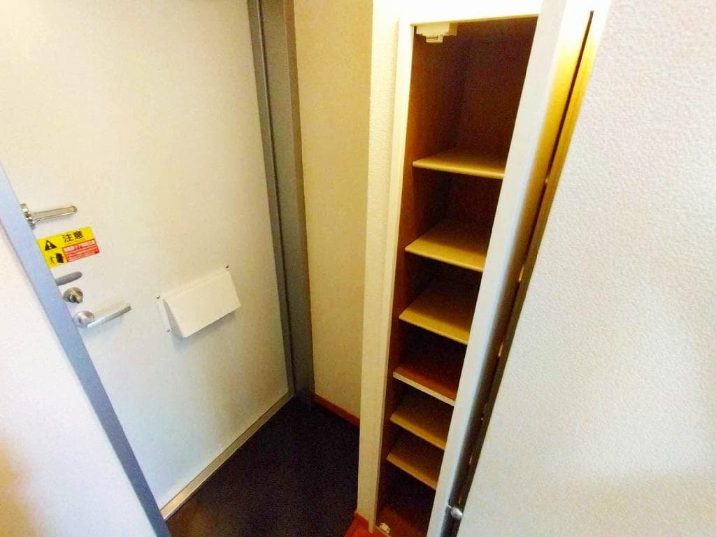Room image 13