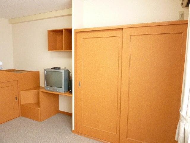 Room image 14