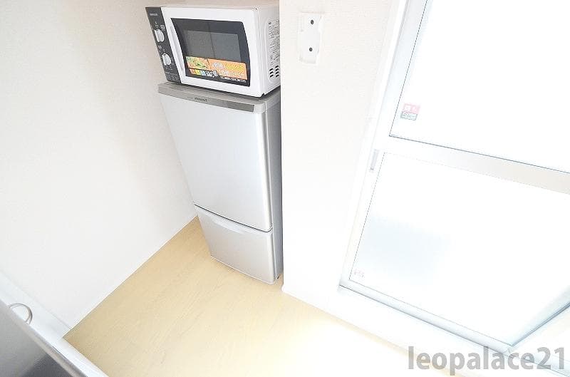 Room image 8