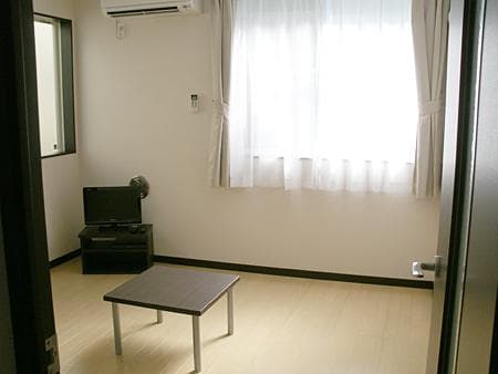 Preview interior of LEONEXT Rokubankan