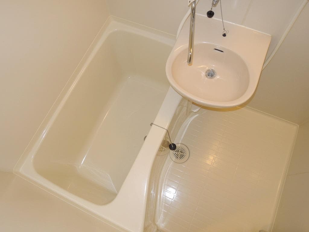 Room image 16