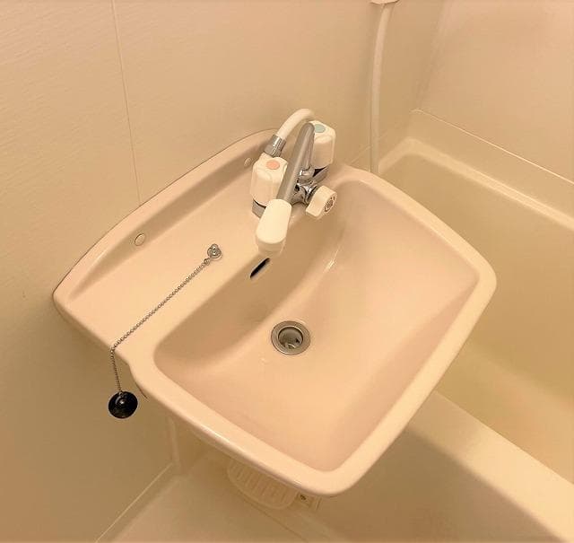 Room image 9