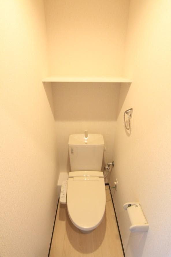 Room image 9