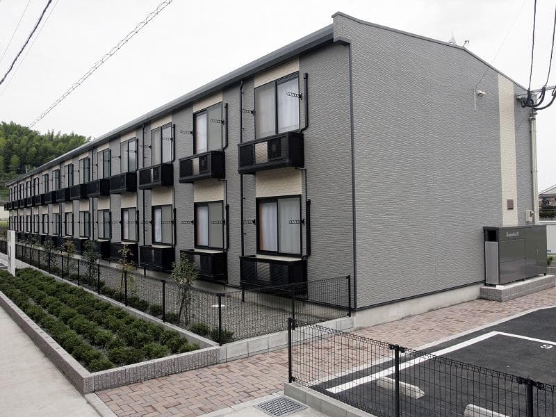 Main exterior of leopalace Kinoue I