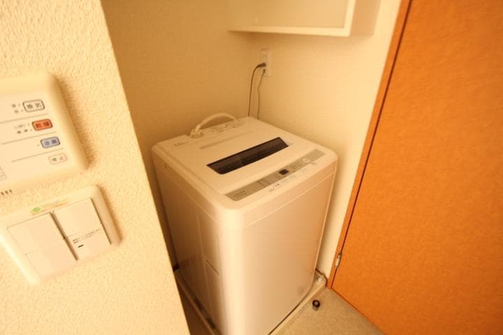 Room image 11