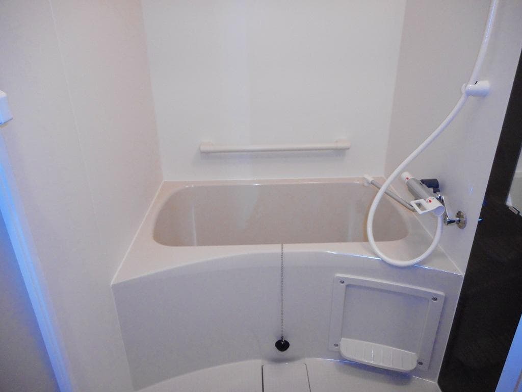 Room image 10