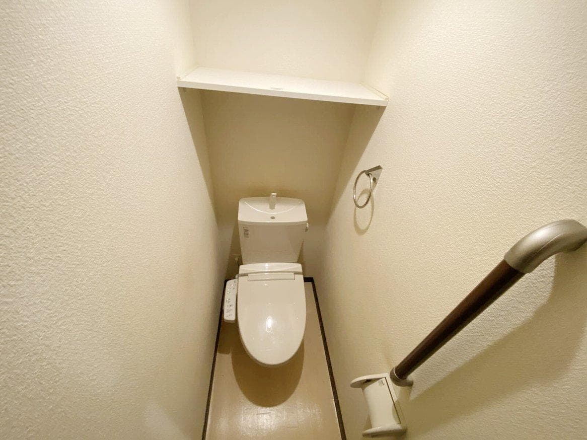 Room image 9