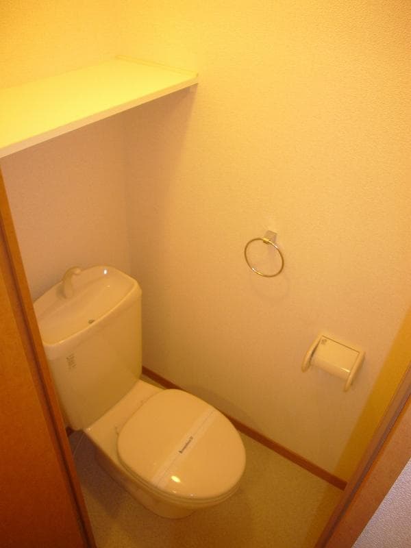 Room image 13