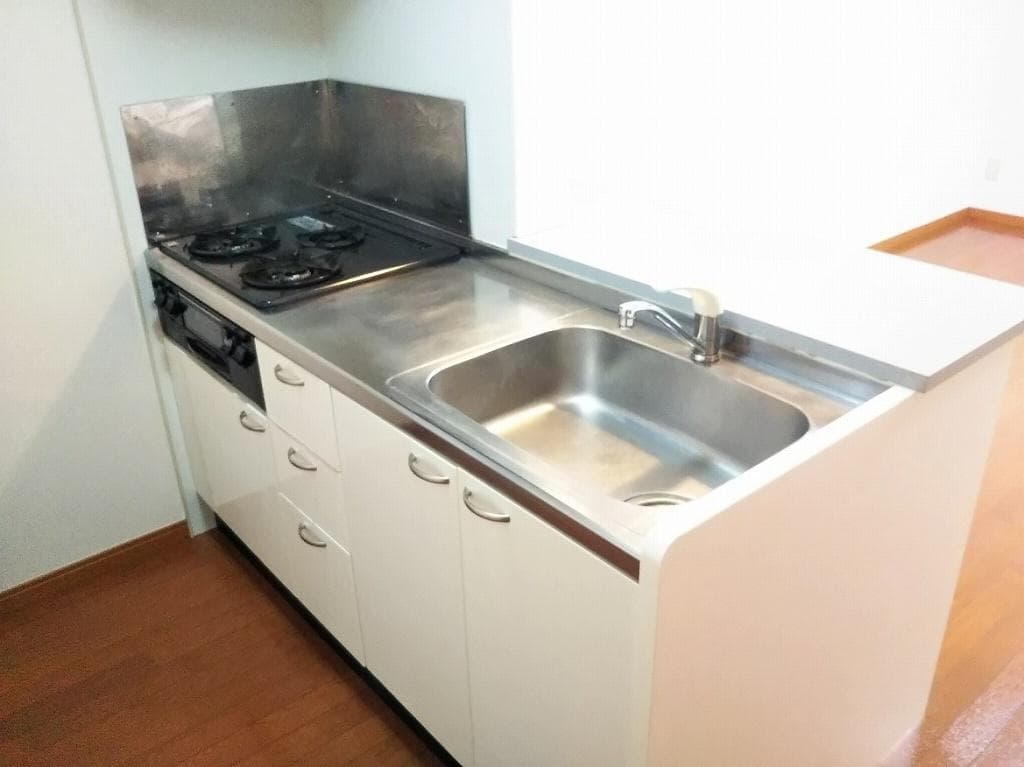 Room image 9