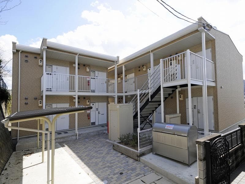 Main exterior of leopalace Azuma