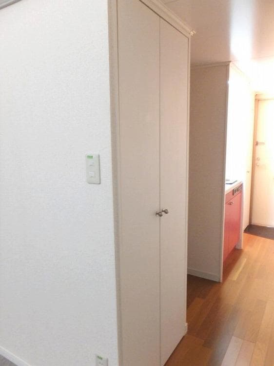 Room image 10
