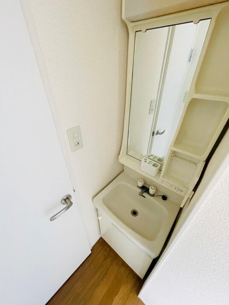 Room image 11