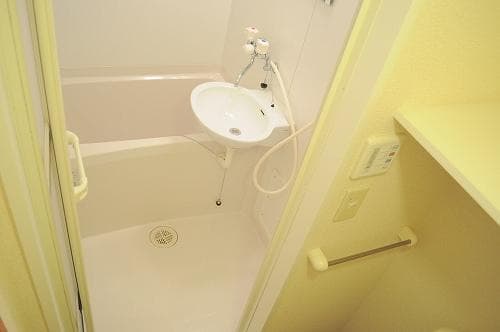 Room image 15