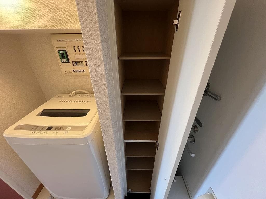 Room image 13