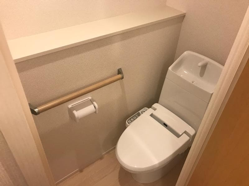 Room image 11