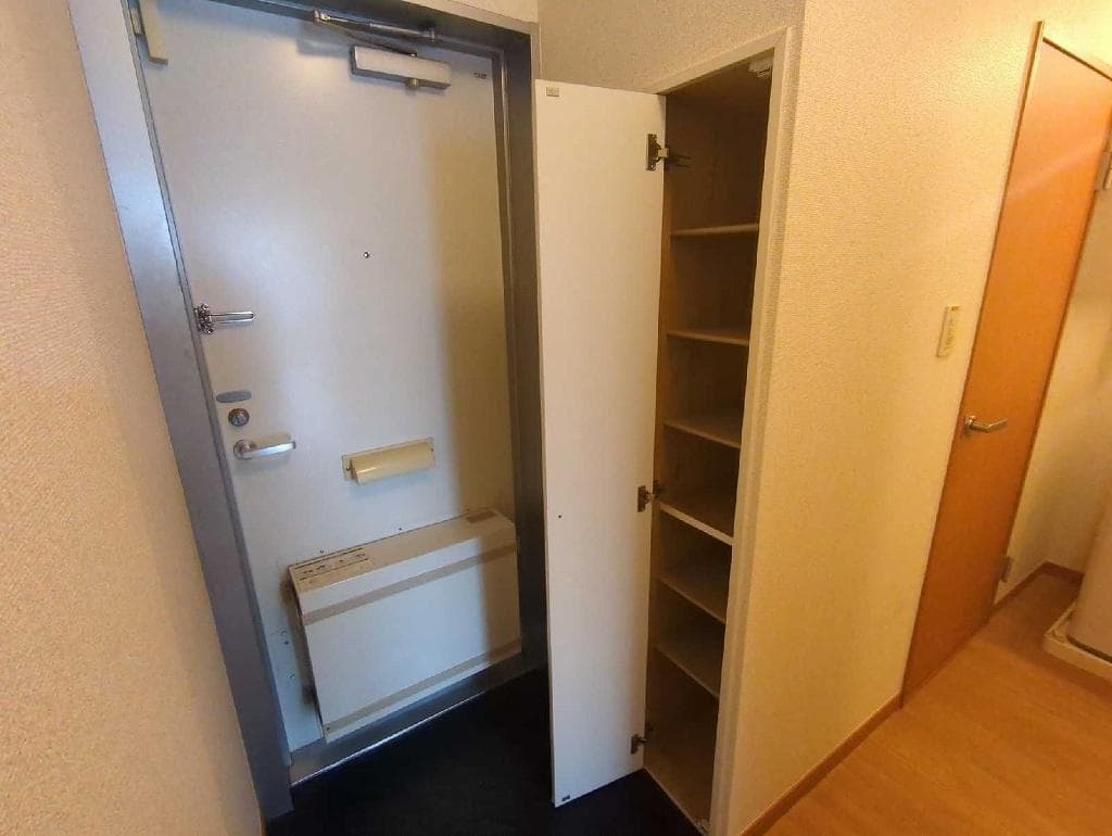Room image 13