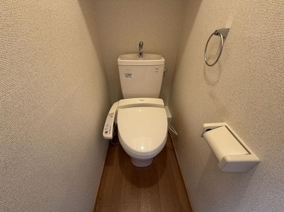 Room image 9